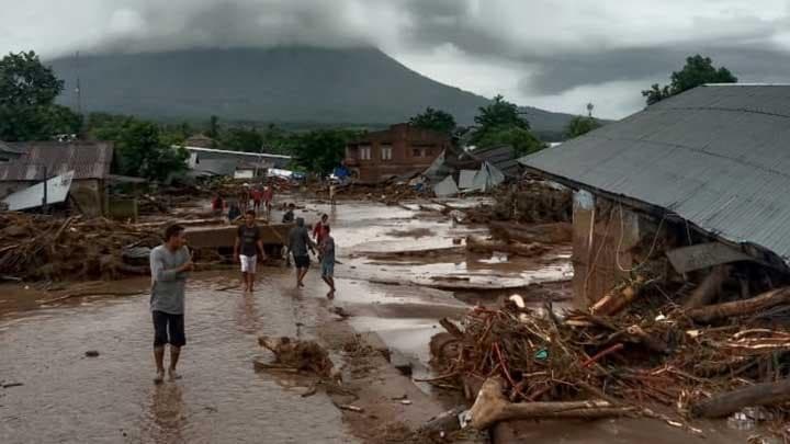Bencana alam angin kencang, tanah longsor hingga banjir di Nusa Tenggara Timur (NTT) (Foto: Istimewa)