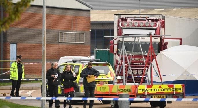 Lokasi penemuan 39 mayat dalam kontainer kawasan industri di Grays, sebelah timur London (doc: dw.com)