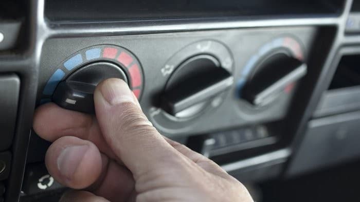 AC Mobil Tak Dingin? Kenali Penyebabnya