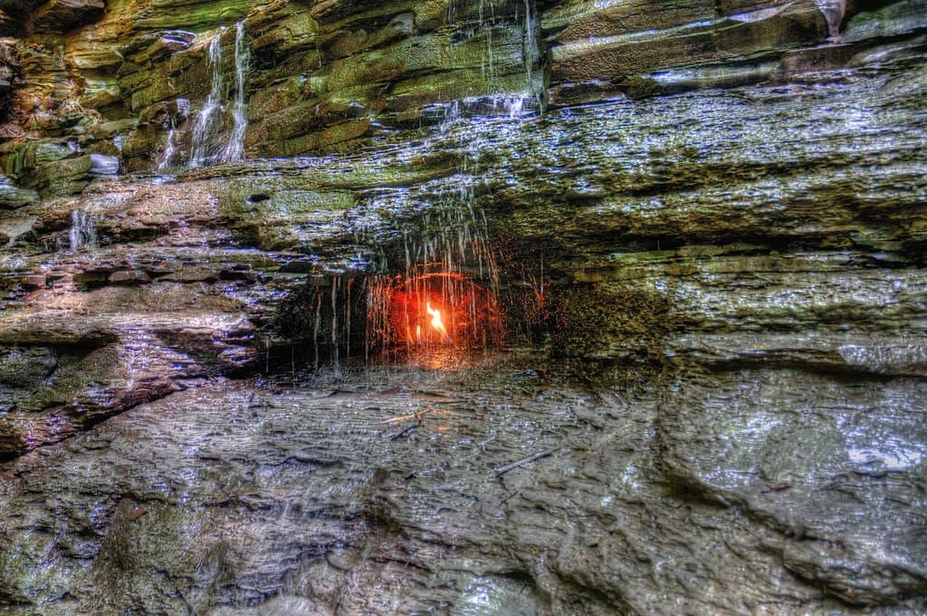  Eternal Flame Falls (Foto:Istimewa)