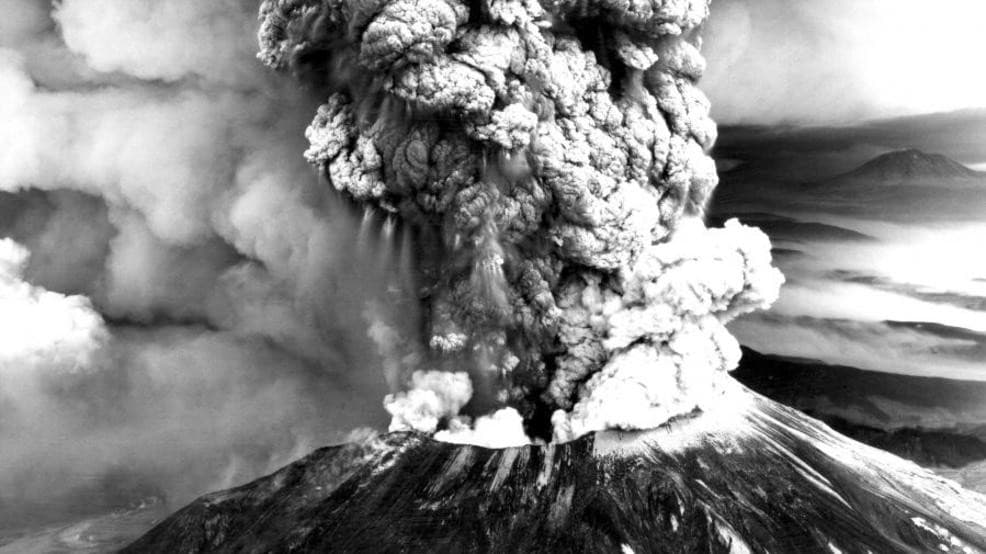 Sinyal Tersirat Gunung Krakatau Sebelum Letusan Dahsyat Terjadi di Bulan Mei