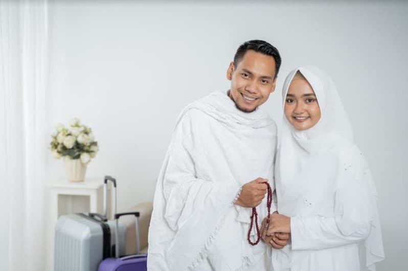Ilustrasi Berhaji di Usia Muda