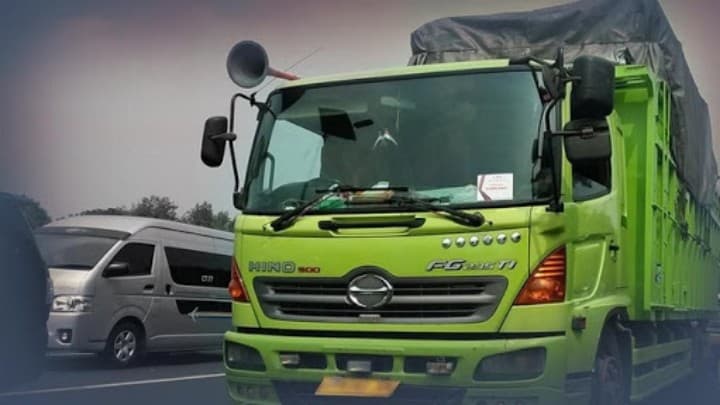 ilustrasi truk