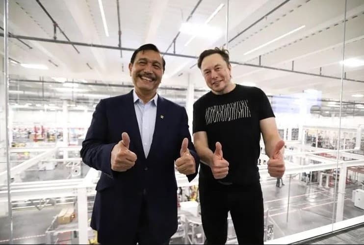 Menko Marves Luhut Binsar Pandjaitan bertemu CEO Tesla Elon Musk