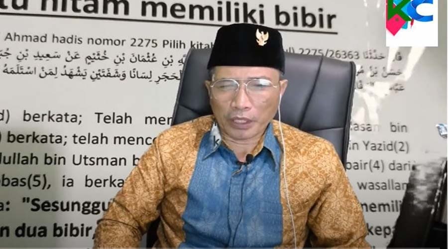 YouTuber M Kece diduga telah menistakan agama Islam lewat konten videonya