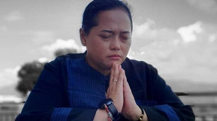 Euis Juwariyah Johana atau yang beken disapa dengan Mbak You