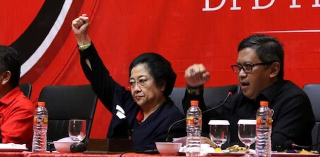 Megawati dan Hasto Kristiyanto (istimewa)