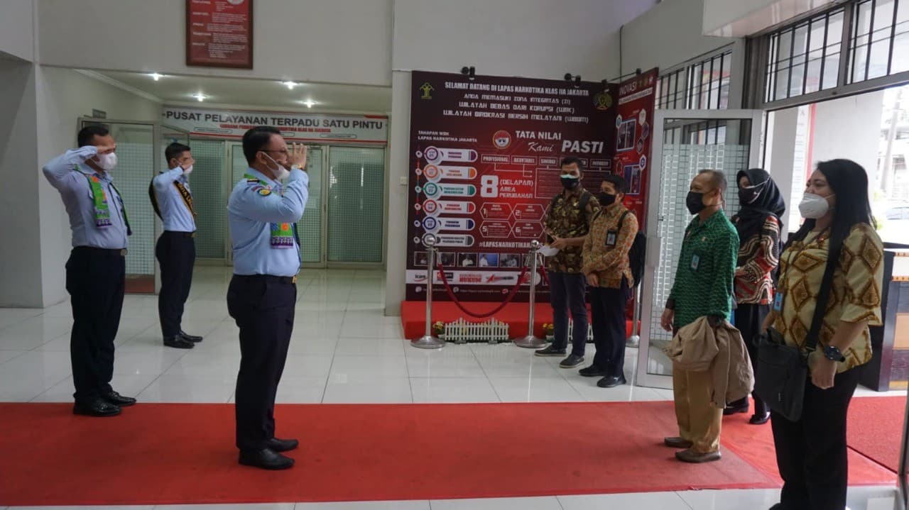 Itjen Kemenkumham sambangi Lapas Narkotika Kelas IIA Jakarta untuk melakukan monitoring (Foto: Istimewa)