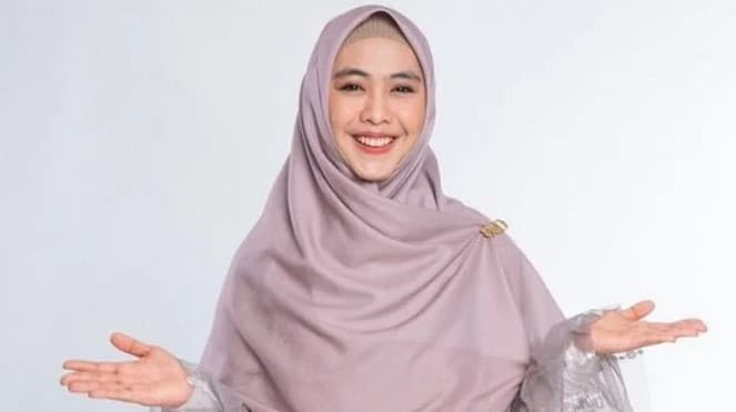 Oki Setiana Dewi