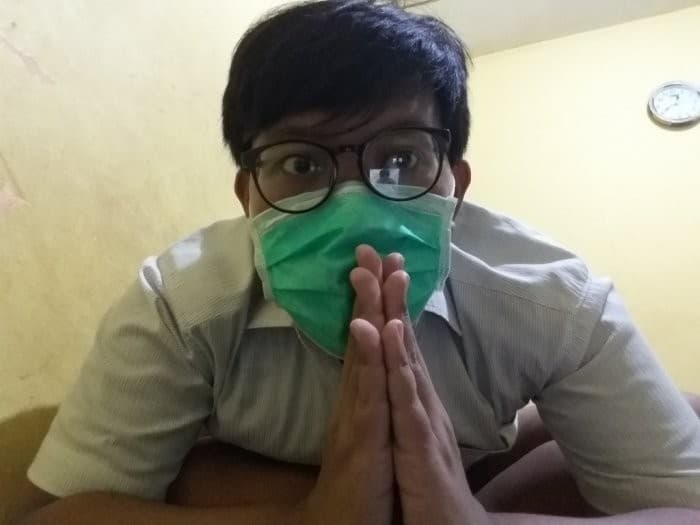 Viral! Live Facebook Pras Setio yang Ancam Bunuh Ibunya Pakai Pisau (Foto: Istimewa)