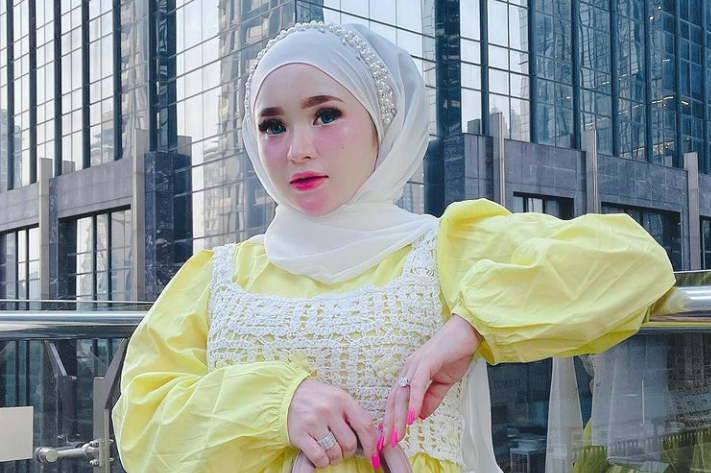 Selebgram Herlin Kenza (Foto: Instagram @herlinkenza)