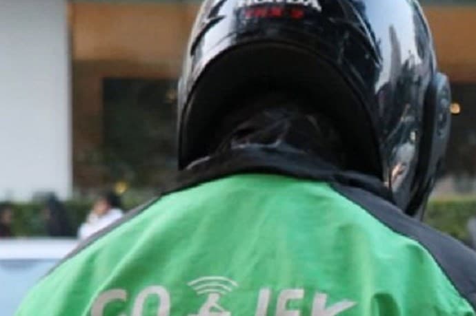 Ilustrasi driver ojol ditangkap polisi karena dapat orderan miras. (Foto: Istimewa)