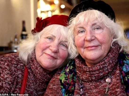 Nenek Kembar Louise dan Martine Fokken (Foto: Daily Mail)