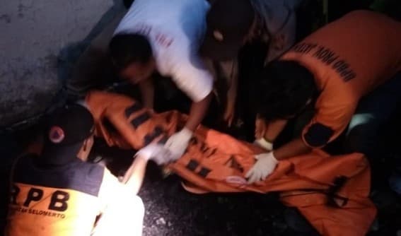 Evakuasi korban kebakaran TK Wonosobo