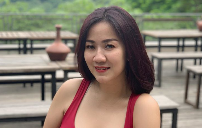 Dududu! Hotman Paris Kepincut Pesona Tante Ernie Pemersatu Bangsa (Foto: Istimewa)