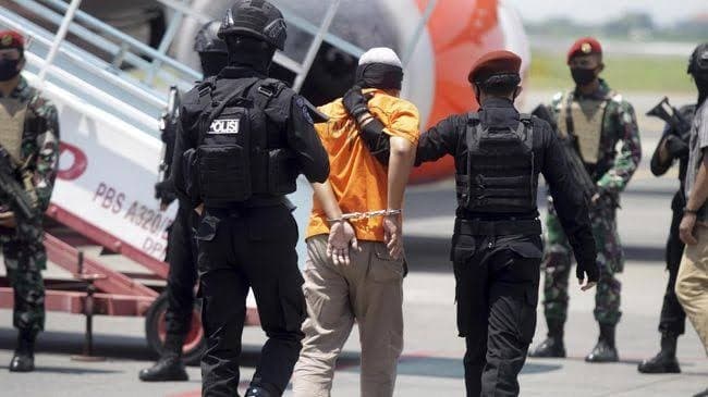Penangkapan Teroris (Foto:CNN Indonesia)