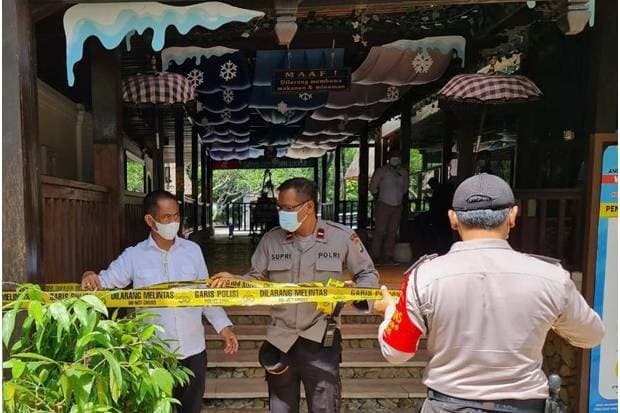Waterboom Lippo Cikarang disegel karena sebabkan kerumunan (Foto:Istimewa)