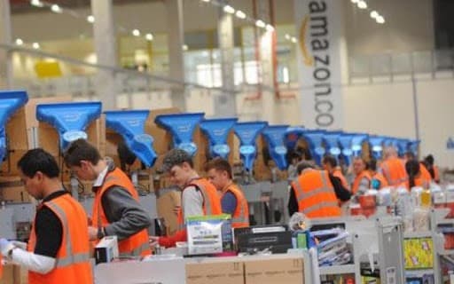 Amazon pecat karyawan yang kritik kinerja gudang