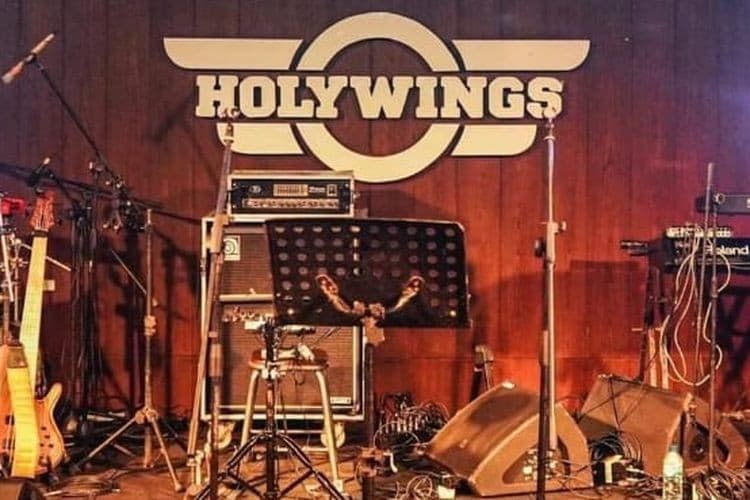 Kafe Holywings (Foto: Istimewa)