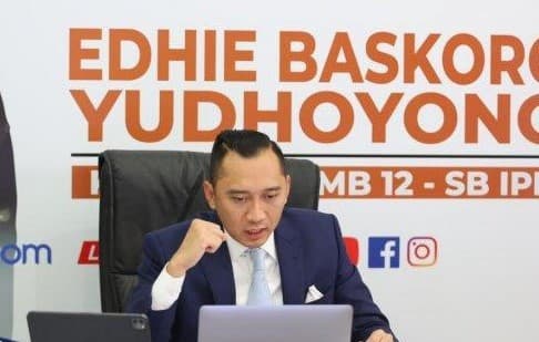 Edhy Baskoro Yudhoyono alias Ibas saat menjalani sidang promosi doktor secara virtual