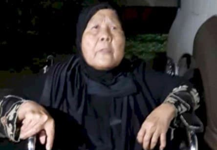 Ibu Rodiah di Polres Metro Bekasi. (Foto: Istimewa)