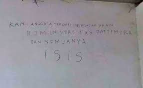 Tulisan Teror BOm di Unpatti (Foto:Istimewa)