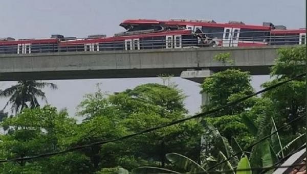 Penampakan LRT Jabodetabek yang alami tabrakan (Foto: Istimewa)