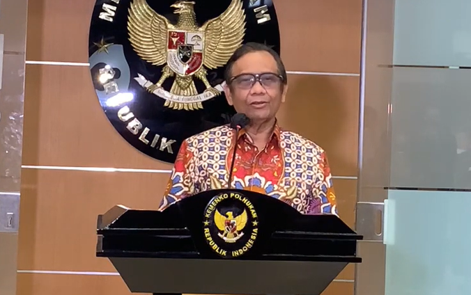 Menko Polhukam Mahfud MD dalam konferensi pers (Foto: YouTube/Kemenko Polhukam RI)
