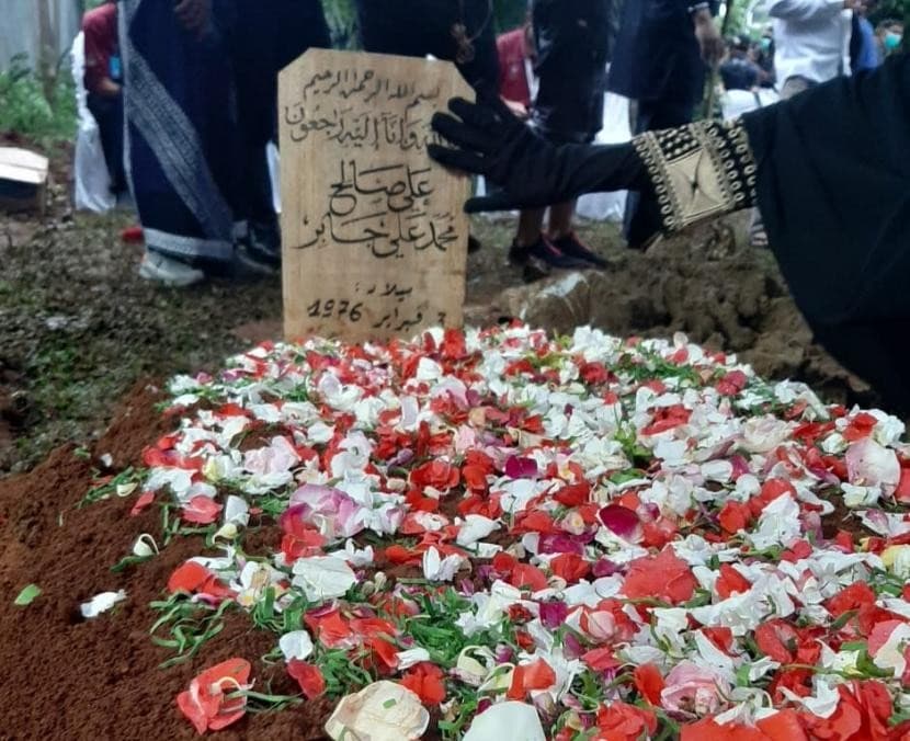 Makam Syekh Ali Jaber di tempat pemakaman Pondok Pesantren Tahfizh Daarul Quran, Cipondoh, Tangerang, Banten.