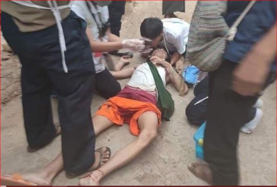 Satu dari dua korban keganasan tentara di permukiman Mytinge, Mandalay. Foto: Myanmar Now
