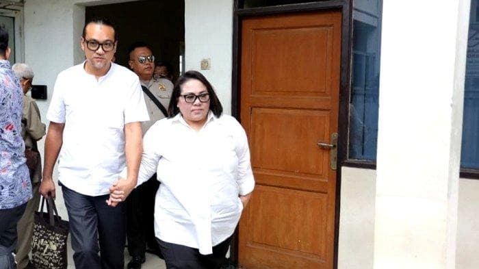 Nunung dan suami divonis penjara 1,5 tahun (Foto: Istimewa)