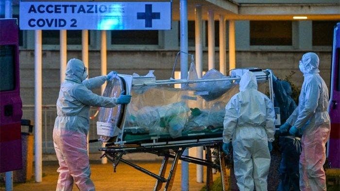 Foto:Pasien Covid -19 Tewas/4 Dokter Meninggal karena Tangani Covid-19