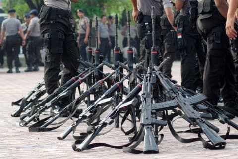6 Senjata Mematikan Pasukan Brimob Polri, Nomor 5 Paling Ngeri (Foto: Istimewa)
