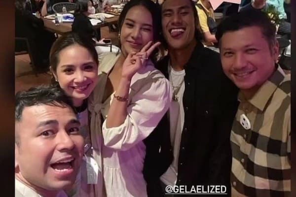 Foto keberadaan Raffi Ahmad bersama para selebriti di sebuah pesta pada Rabu, 13 Januari 2021