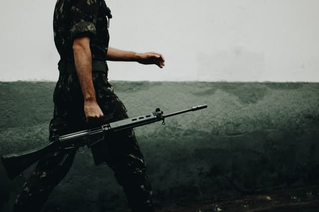Ilustarsi senjata api (Foto: Istimewa)