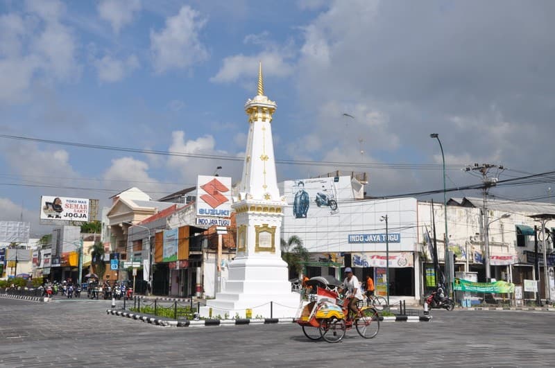 Tugu Yogya. (kebudayaan.kemendikbud.go.id)