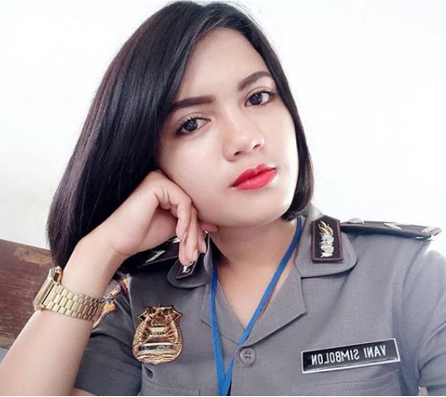5 Potret Cantiknya Bripda Vany yang Bakal Patroli di TPS Kamu Genks!