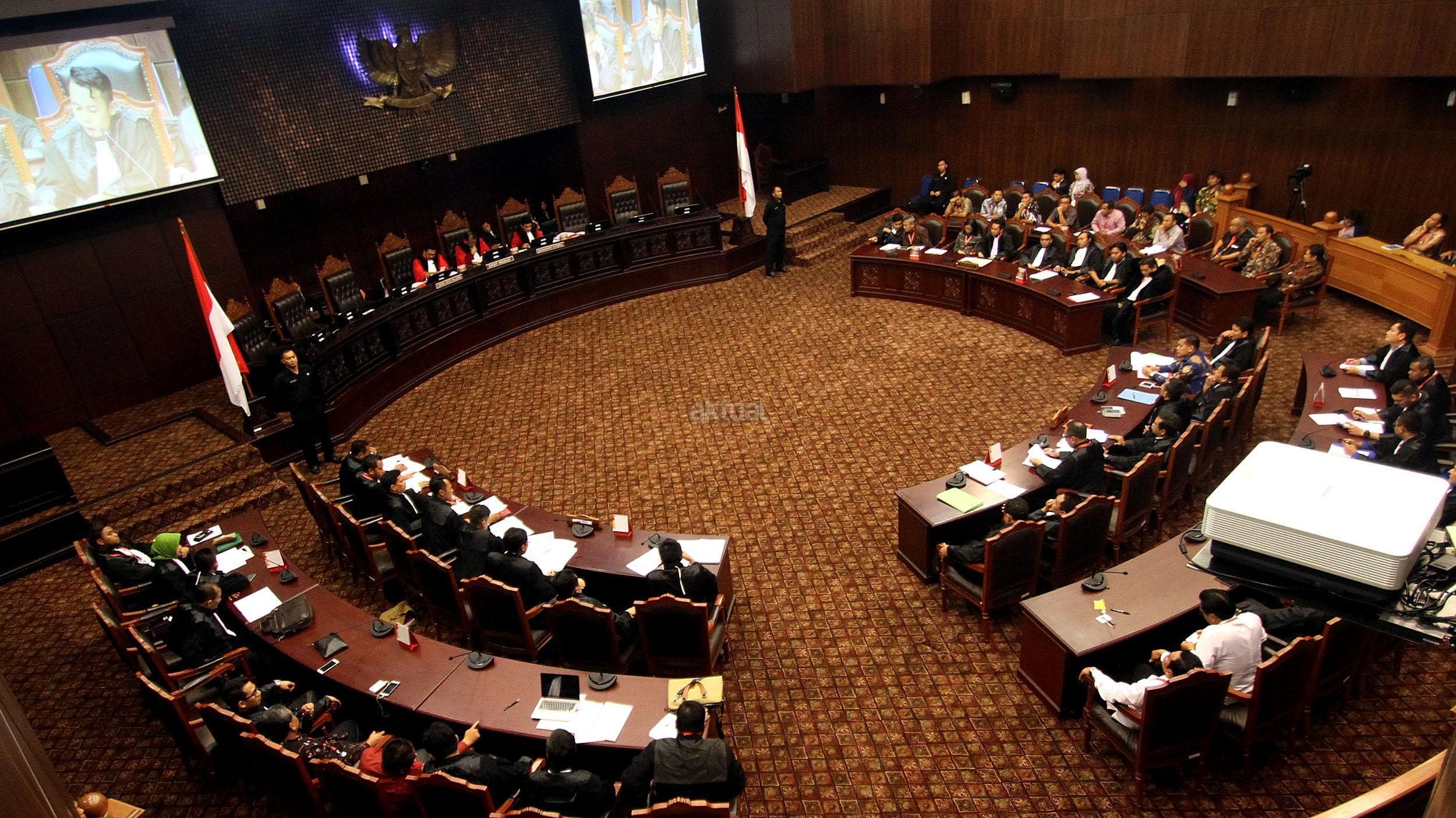 Ini Profil Ahli Hukum Terbaik di Indonesia yang Bakal 'Bertarung' di Sidang Sengketa Pilpres