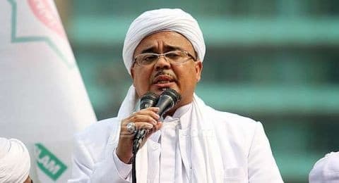 Rayakan Idul Fitri di Rutan Bareskrim, Rizieq Shihab Bagikan Baju Koko hingga Peci ke Tahanan