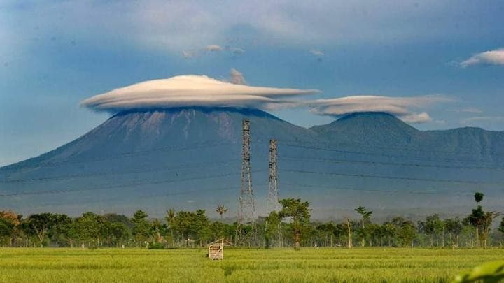 Awan Lentikularis (Foto: Istimewa)