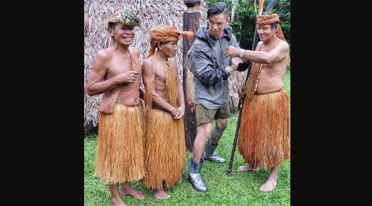 Horor! Desainer Arnold Putra Buat Tas dari Tulang Manusia