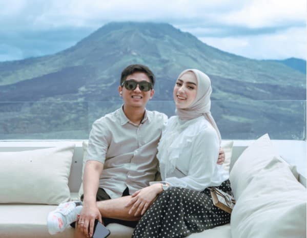 Doni Salmanan dan istrinya, Dinan Nurfajrina