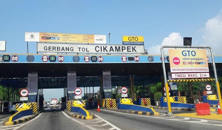 Gerbang Tol Cikampek (Foto: Republika)