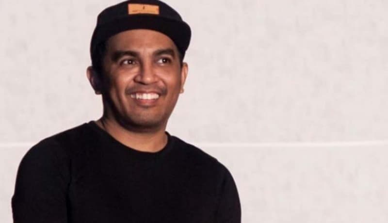 Viral! Kronologi Makam Mendiang Glenn Fredly Terbakar Gegara Ulah Penggemar