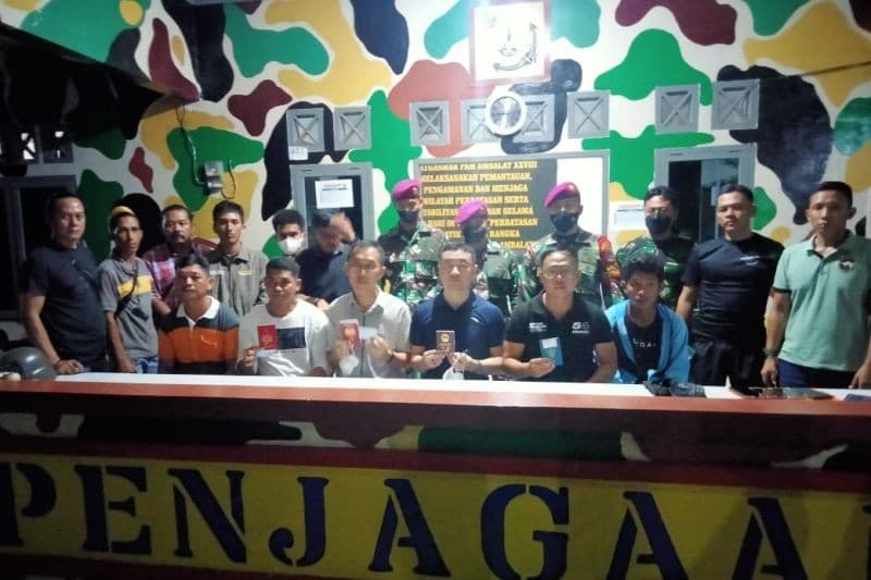 TNI AL berhasil mengamankan enam orang yang terdiri dari tiga orang Warna Negara Indonesia (WNI) dan tiga orang Warga Negara Asing (WNA) di perbatasan Indonesia (Foto:Antara/Lantamal XIII Tarakan)