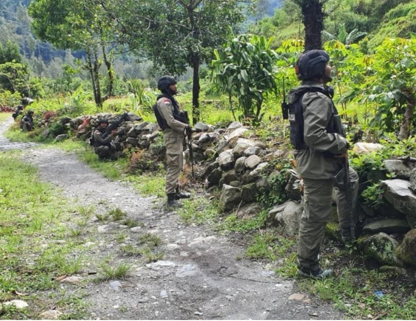 Berani Banget, Ipda Y Urbinas Pimpin Olah TKP Kasus KKB di Intan Jaya