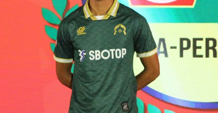 Logo SBOTOP di jersey klub sepakbola (Foto: Istimewa)