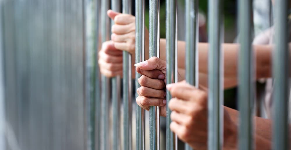 Viral Foto Ibu dan Bayi Ditahan, Begini Penjelasan Polres Jakpus