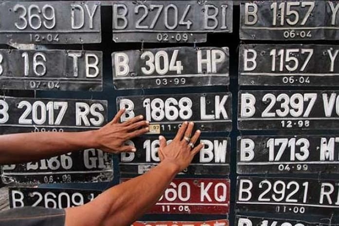 Ilustrasi plat nomor kendaraan