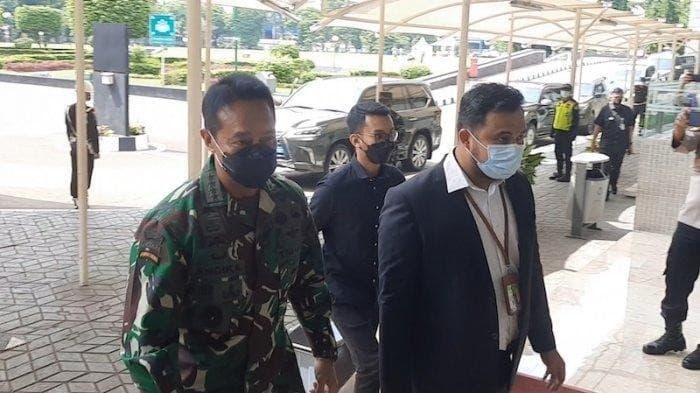 Calon Panglima TNI Jenderal Andika Perkasa tiba di Gedung Nusantara II DPR RI pada Sabtu 6 November 2021 (Foto: Tribunnews)